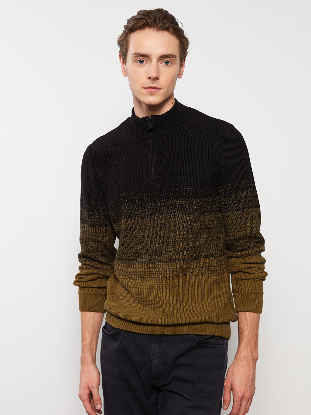 

Мужской трикотажный свитер с прямым воротником и длинным рукавом с узором LCWAIKIKI Classic, Черный, Мужской трикотажный свитер с прямым воротником и длинным рукавом с узором LCWAIKIKI Classic