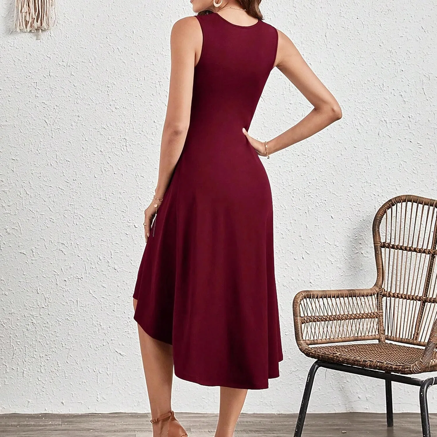 Женское коктейльное платье с запахом и воланами, Wine Red — фото 2