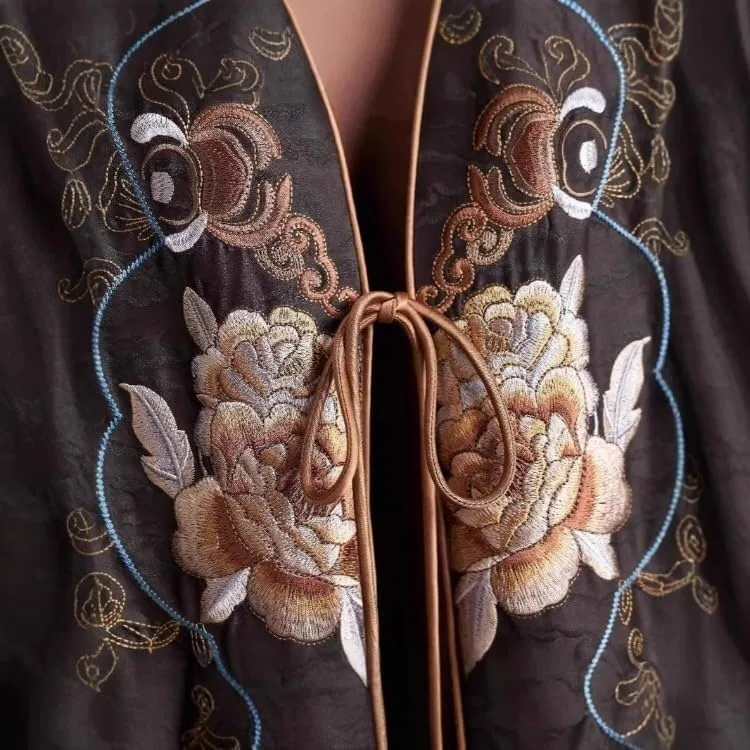 Женский жилет с китайским воротником, вышивкой и винтажными пуговицами Qipao, Nero 2 — фото 4