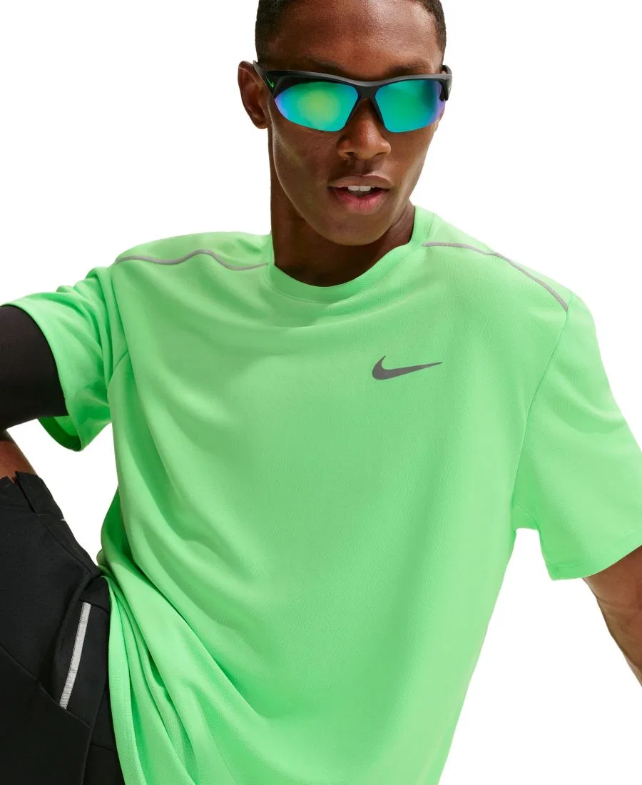 Беговая футболка Nike Miler Dri-FIT, Illusion Green/Reflective Silver — фото 4