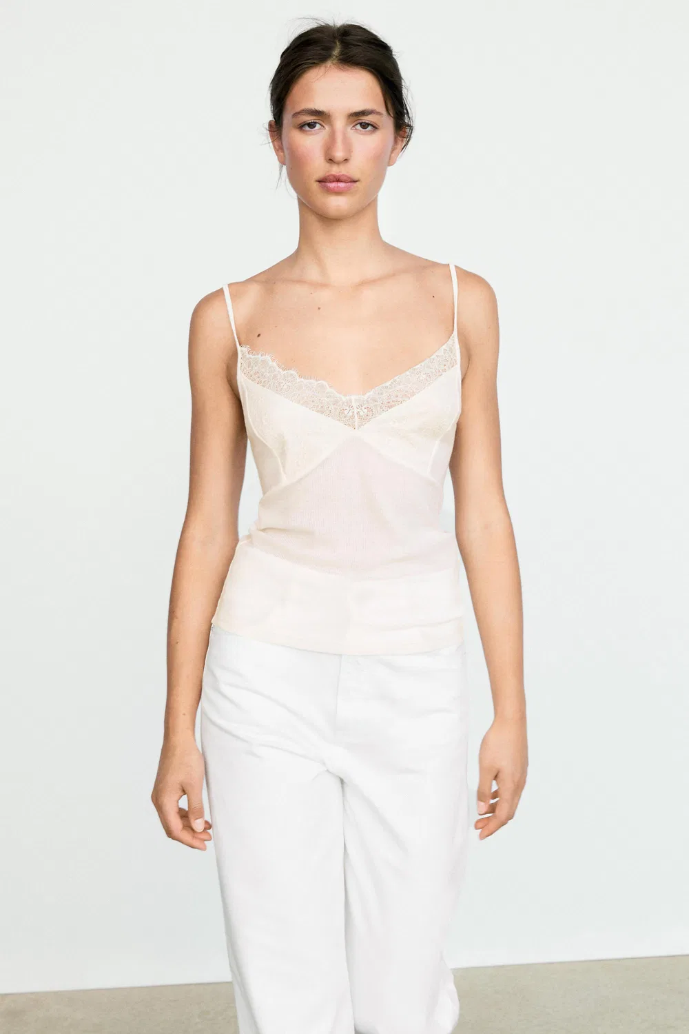 Топ Massimo Dutti Strappy With Lace Detail, кремовый