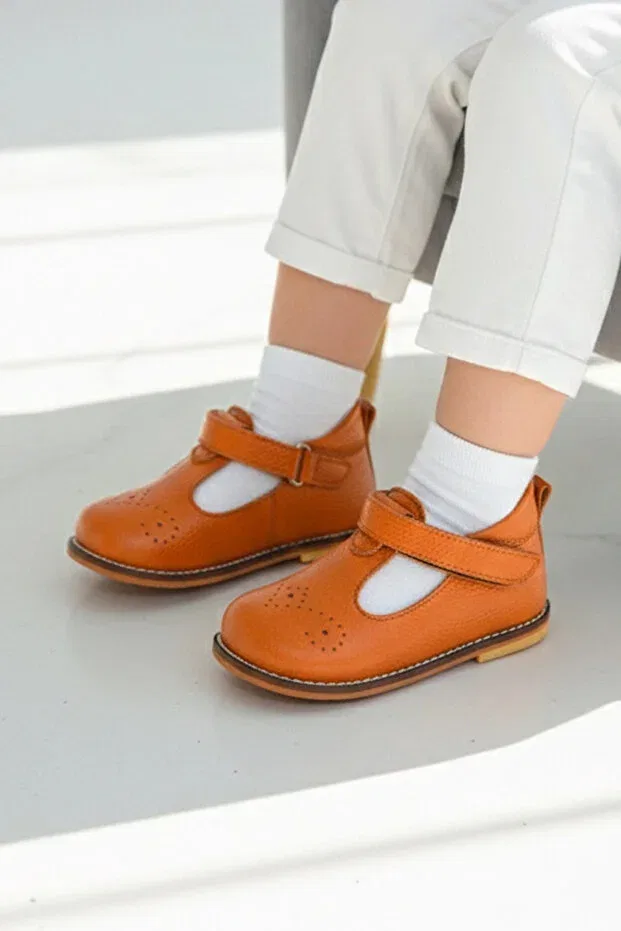 Детские туфли для девочек ортопедические Cevoclub Kids, Tan Color