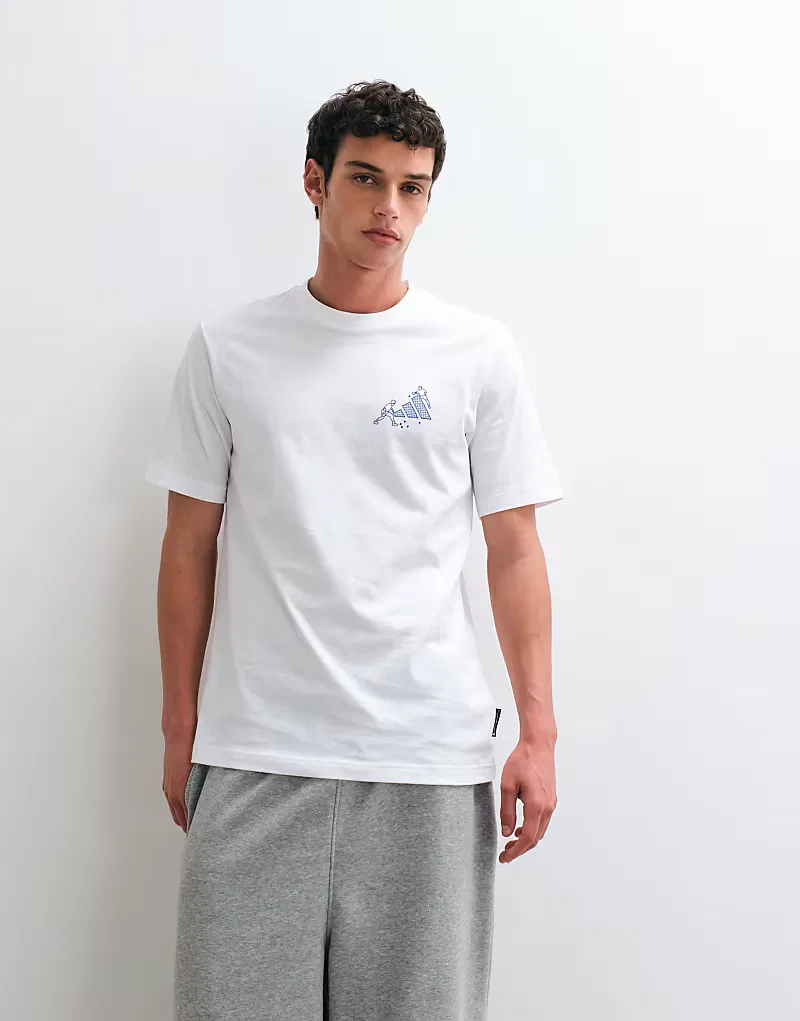 Футболка винтажная со спортивной графикой Adidas Sportswear, белый — фото 2