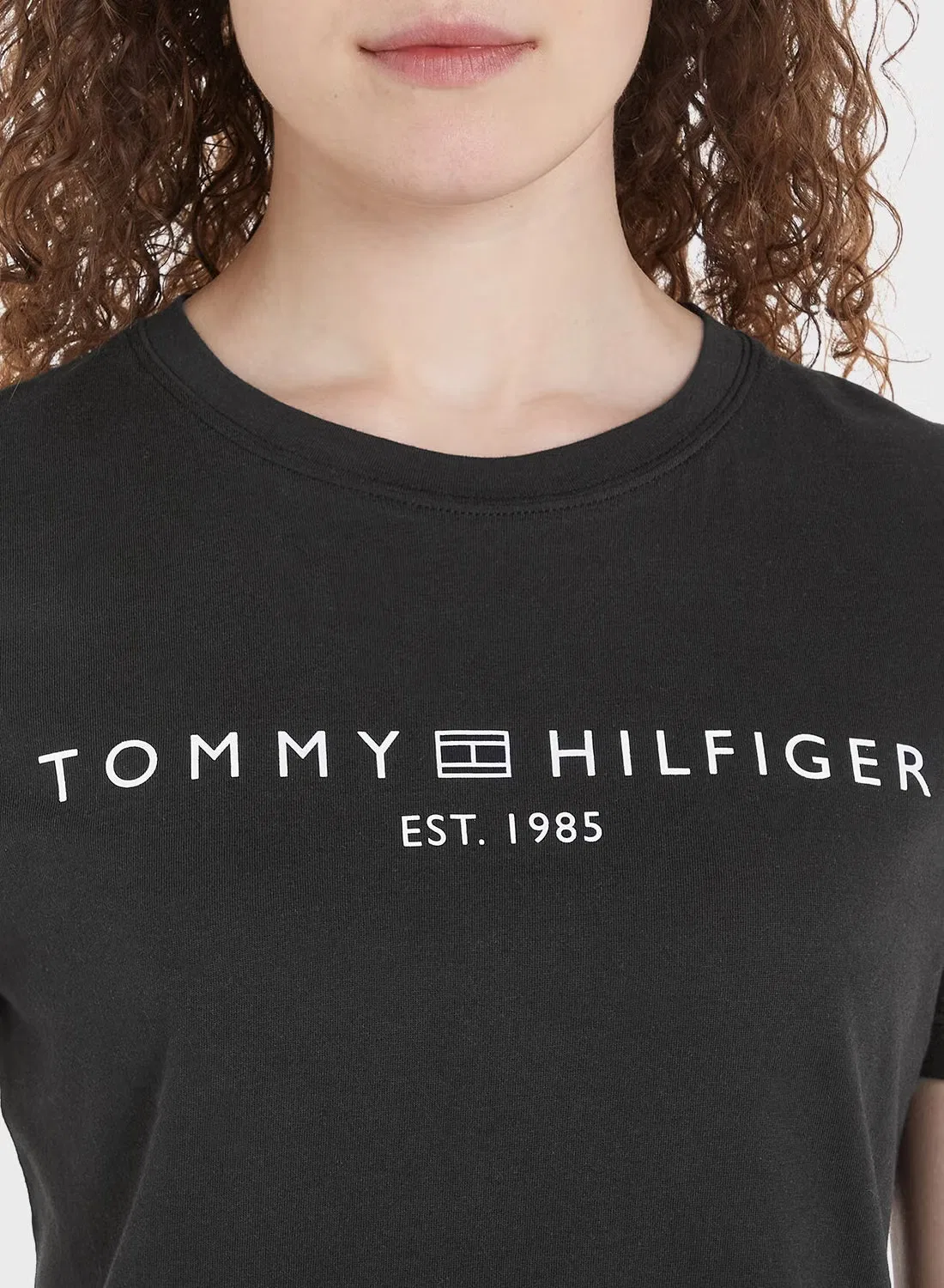 Футболка с логотипом на груди Tommy Hilfiger, черный — фото 3
