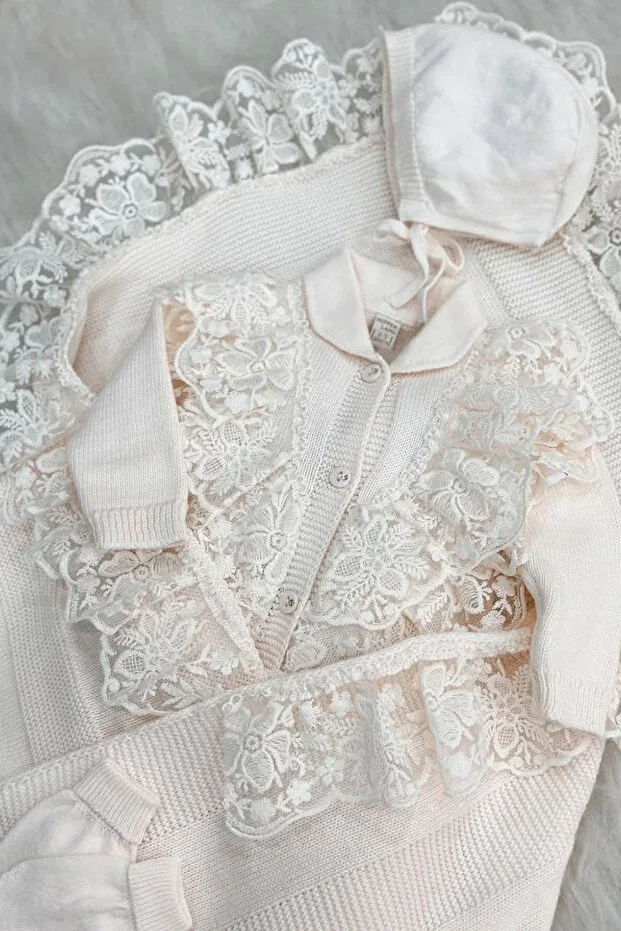 Детский комплект одежды для выписки хлопковый 100% cotton baby girl 5-piece hospital discharge set Naka Concept, Beige — фото 4
