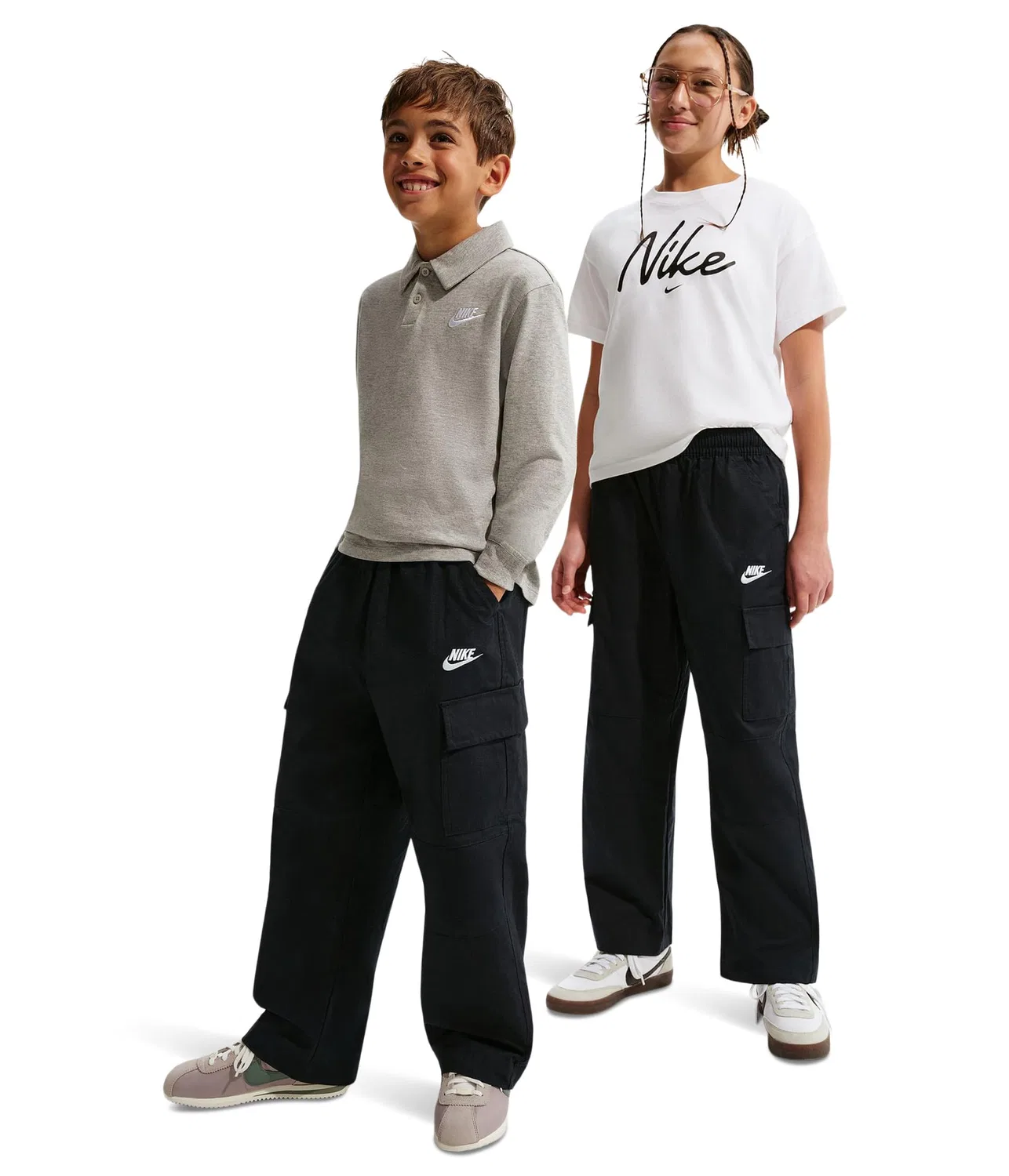 Тканые брюки-карго от Sportswear Club (для маленьких и больших детей) Nike Kids, Black/White — фото 2