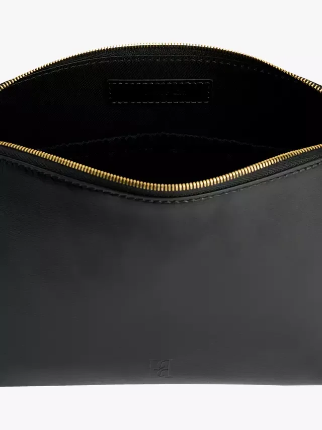 Косметичка Aya среднего размера из кожи, черная By Malene Birger — фото 3