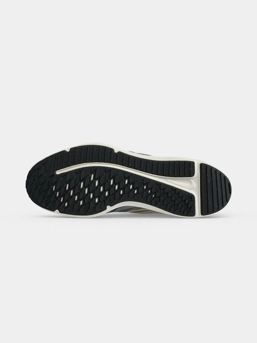 Кроссовки NIKE Athletic Shoes 'Cosmic Runner' черного цвета — фото 4