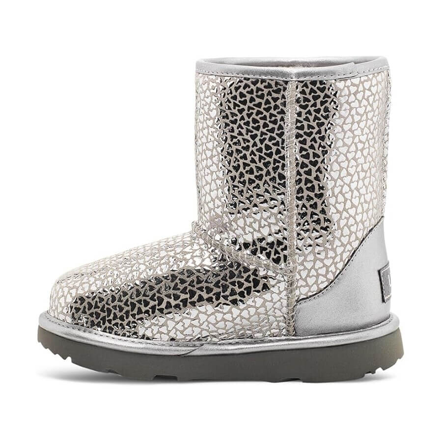 

Угги детские UGG Child T Classic Ii Gel Hearts Fashion Unisex, серебряный