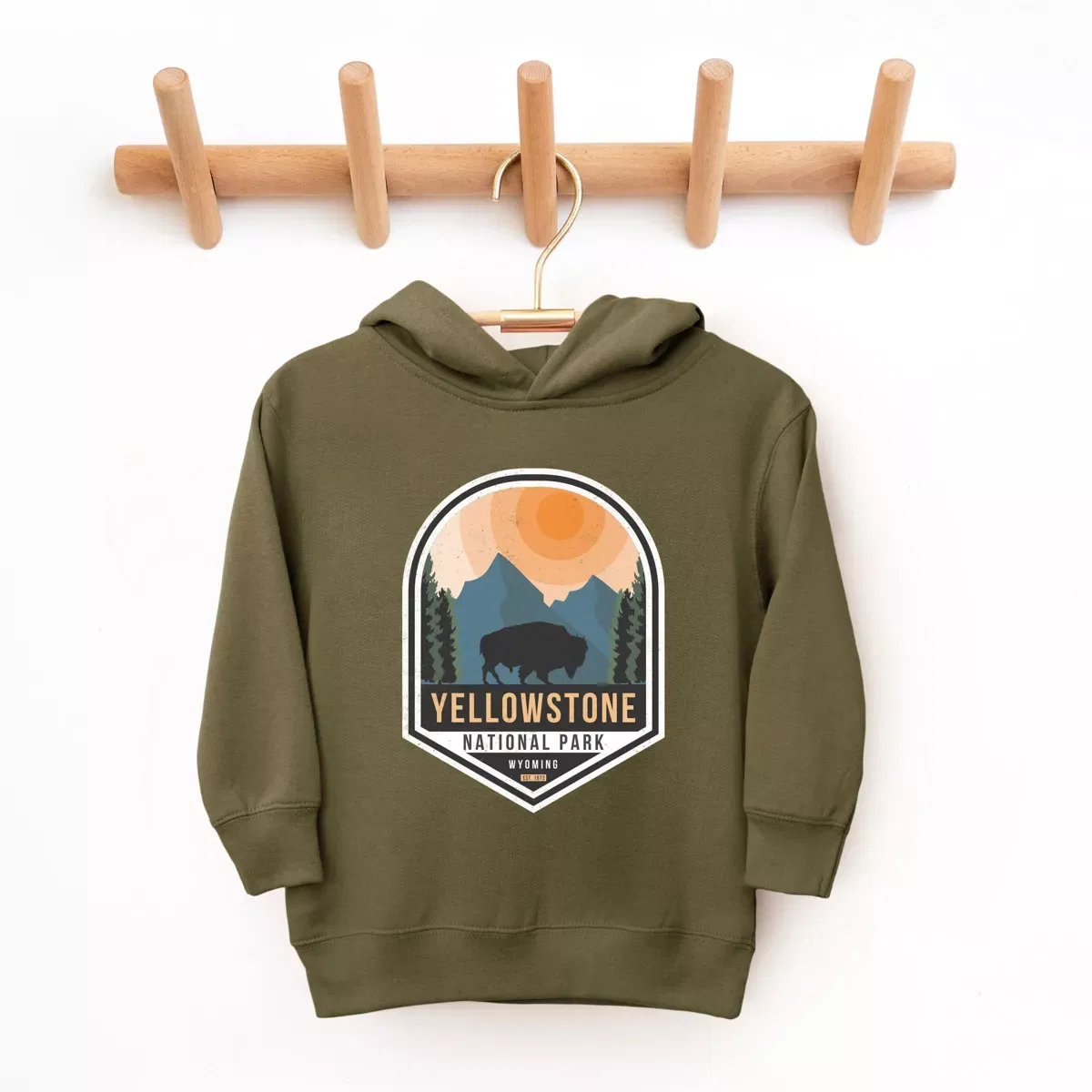 Детская худи с принтом Yellowstone National Park Badge The Juniper Shop, Army Green