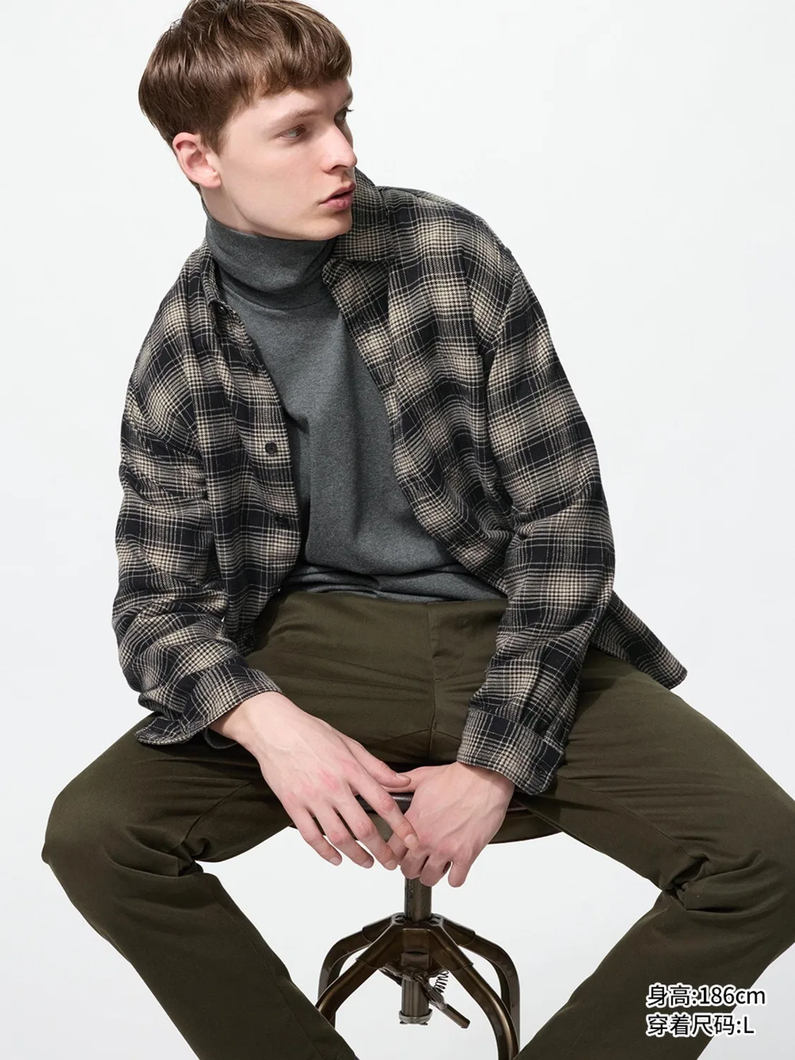 Футболка с мягким воротником-стойкой и длинным рукавом Uniqlo, темно-синий — фото 3