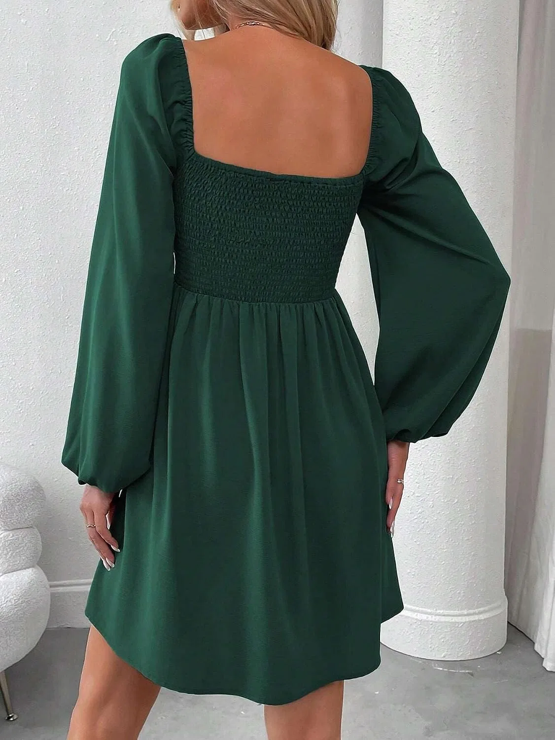 Женское мини-платье с квадратным вырезом и расклешением, Dark Green — фото 2