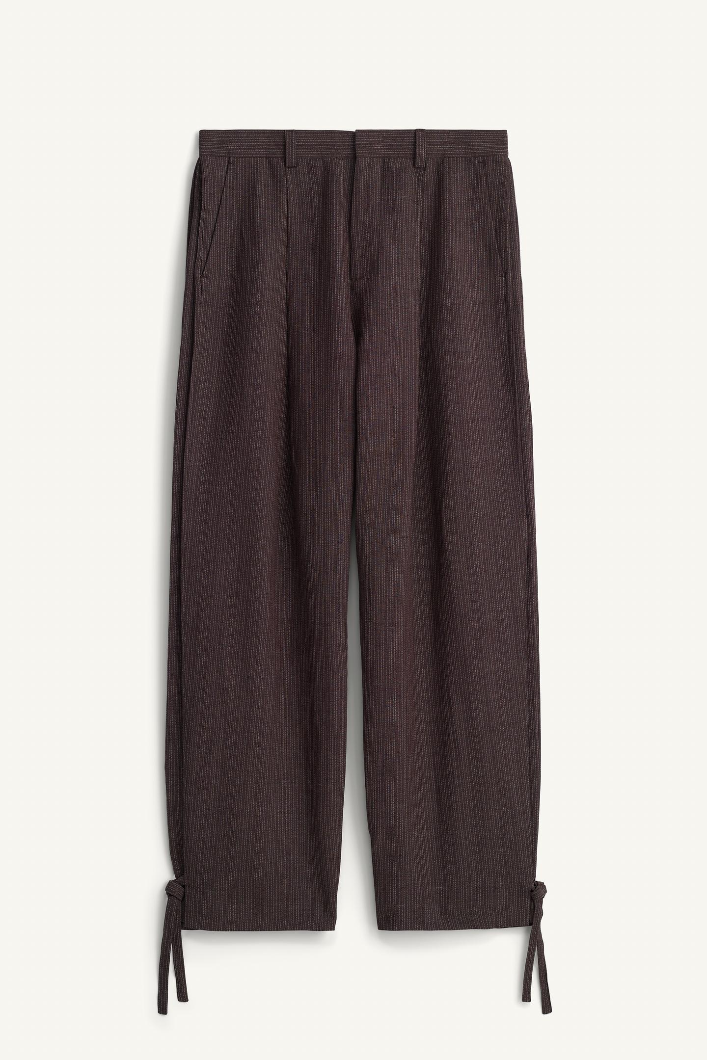 

Брюки Zara Viscose/Linen Striped With Side Pleats, темно-коричневый