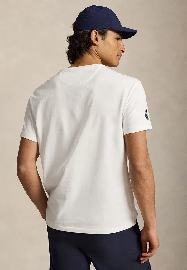 Футболка хлопковая Wimbledon classic fit polo bear t-shirt Polo Ralph Lauren, белый — фото 3