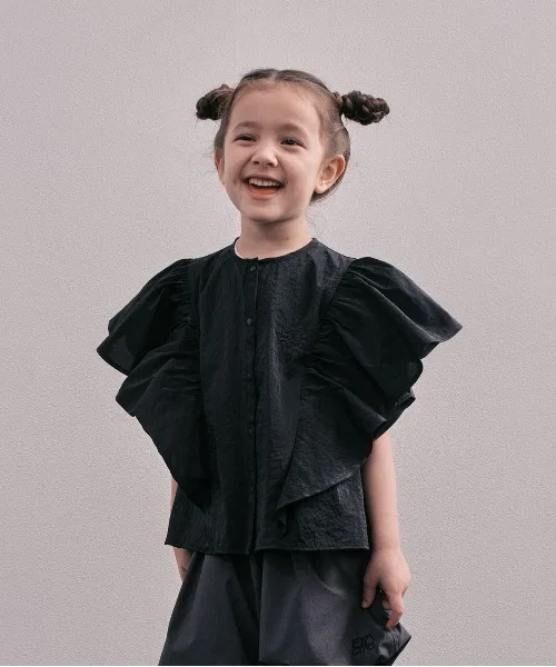 Детская блузка с рукавом-бабочка из нейлона Ripstopped Sheer Taffeta Butterfly Sleeve Blouse GROOVY COLORS, Черный — фото 4
