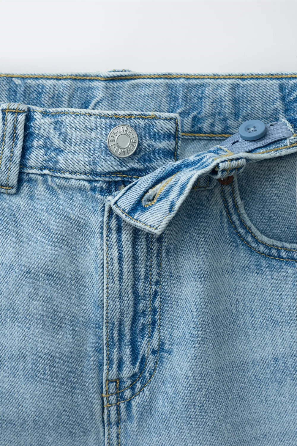 Рваные джинсовые шорты-бермуды с широкими штанинами ZARA, Light Blue — фото 3