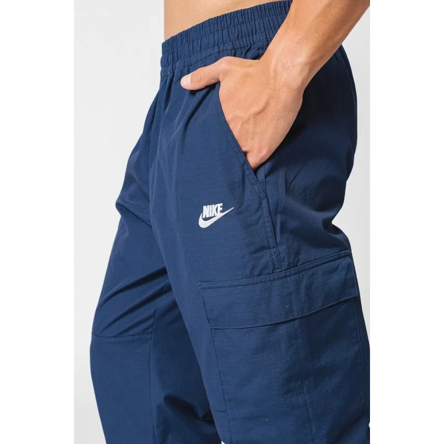 Спортивные штаны с карго-карманами Nike Club Cargo Woven, Темно-синий — фото 2