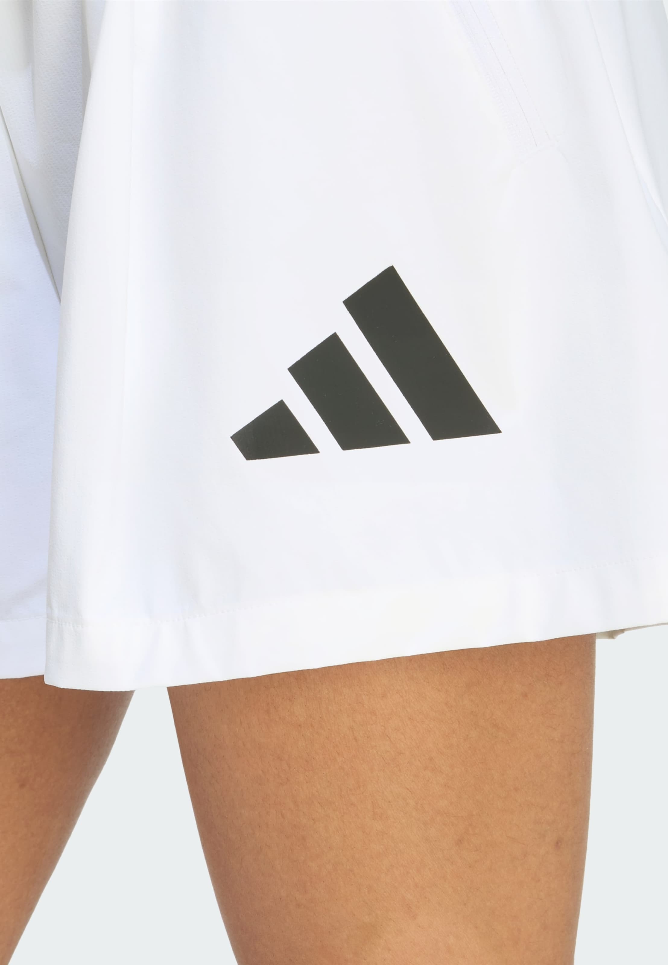 Adidas Sportswear Шорты для тренировок 'Z.N.E.' свободного кроя в белом цвете — фото 4