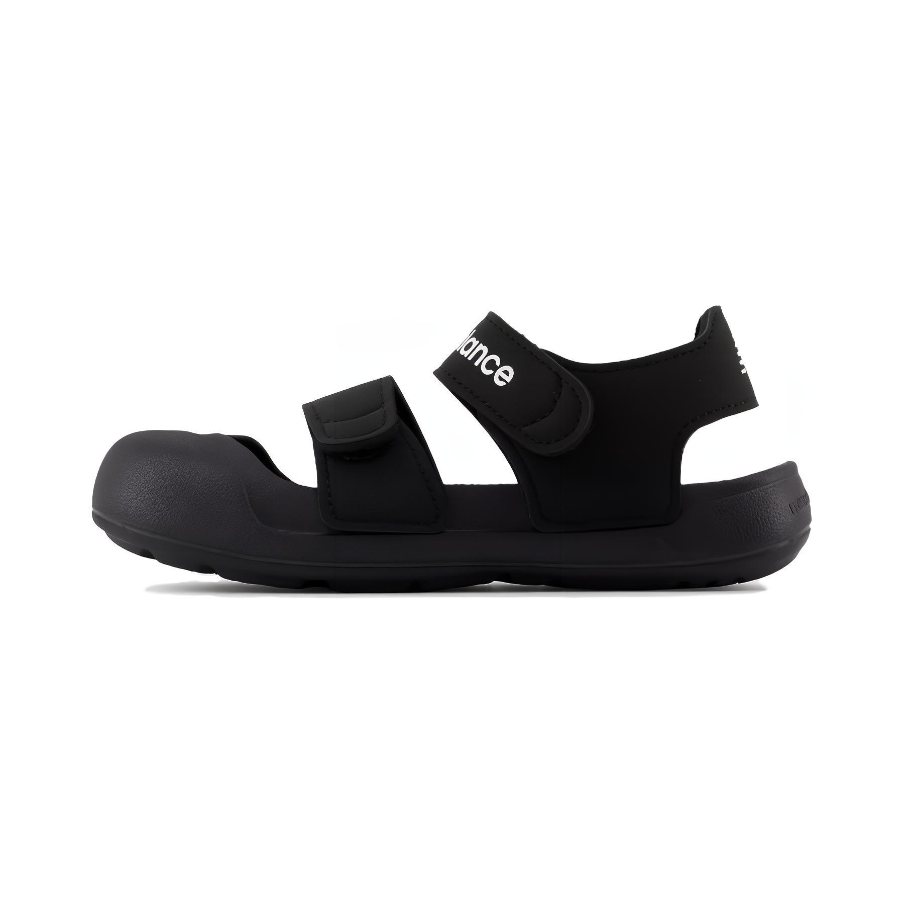 

Детские сандалии New Balance черные для детей 3-7 лет