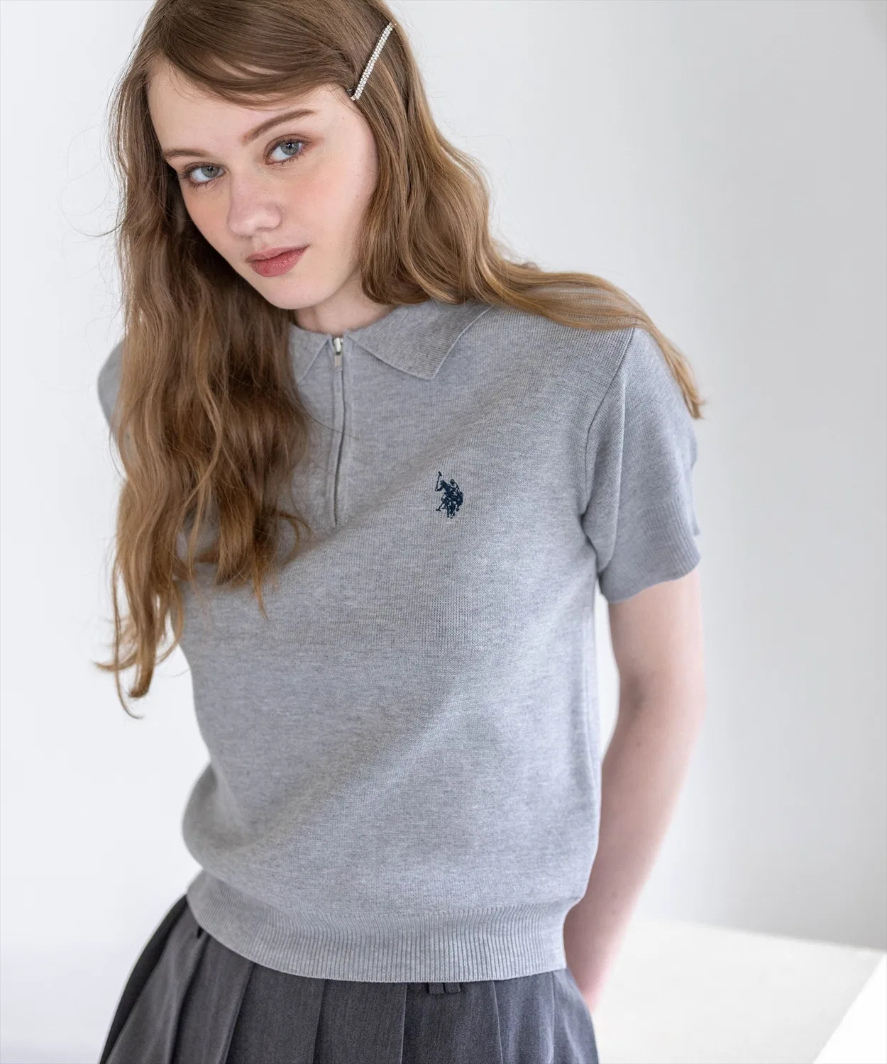 Женский полузастегнутый топ на молнии с коротким рукавом U.S. POLO ASSN., Серый