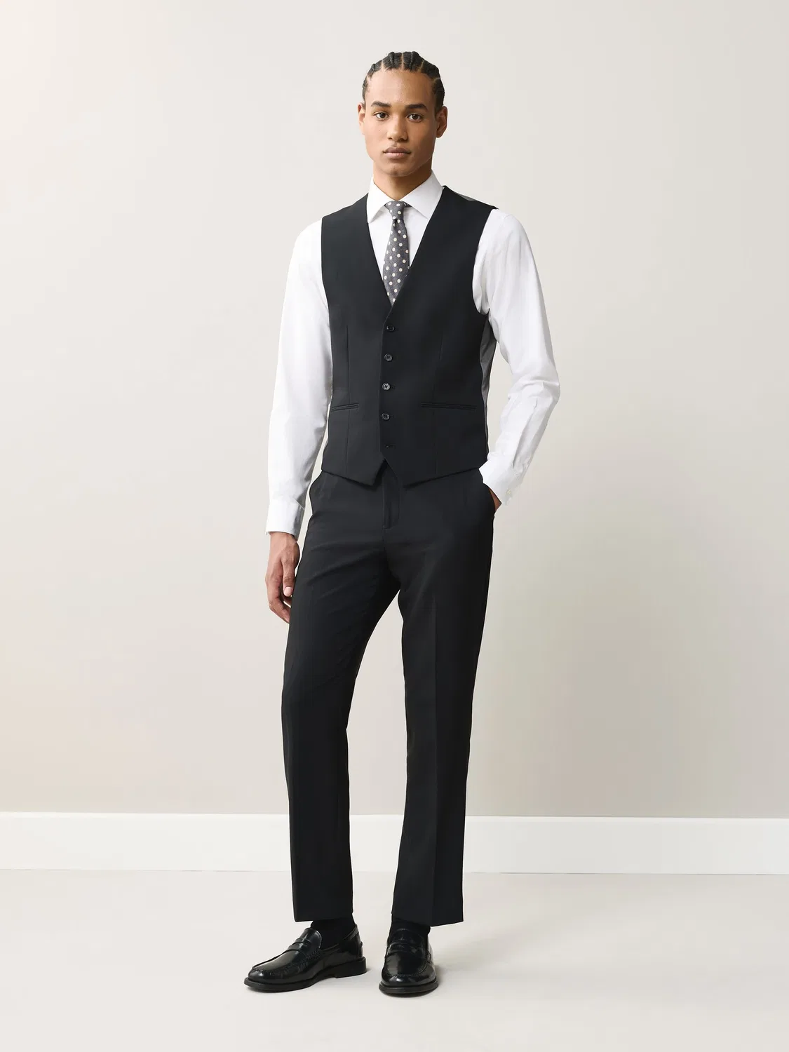 Жилет классический Regular Fit Essential Suit Next, черный — фото 2