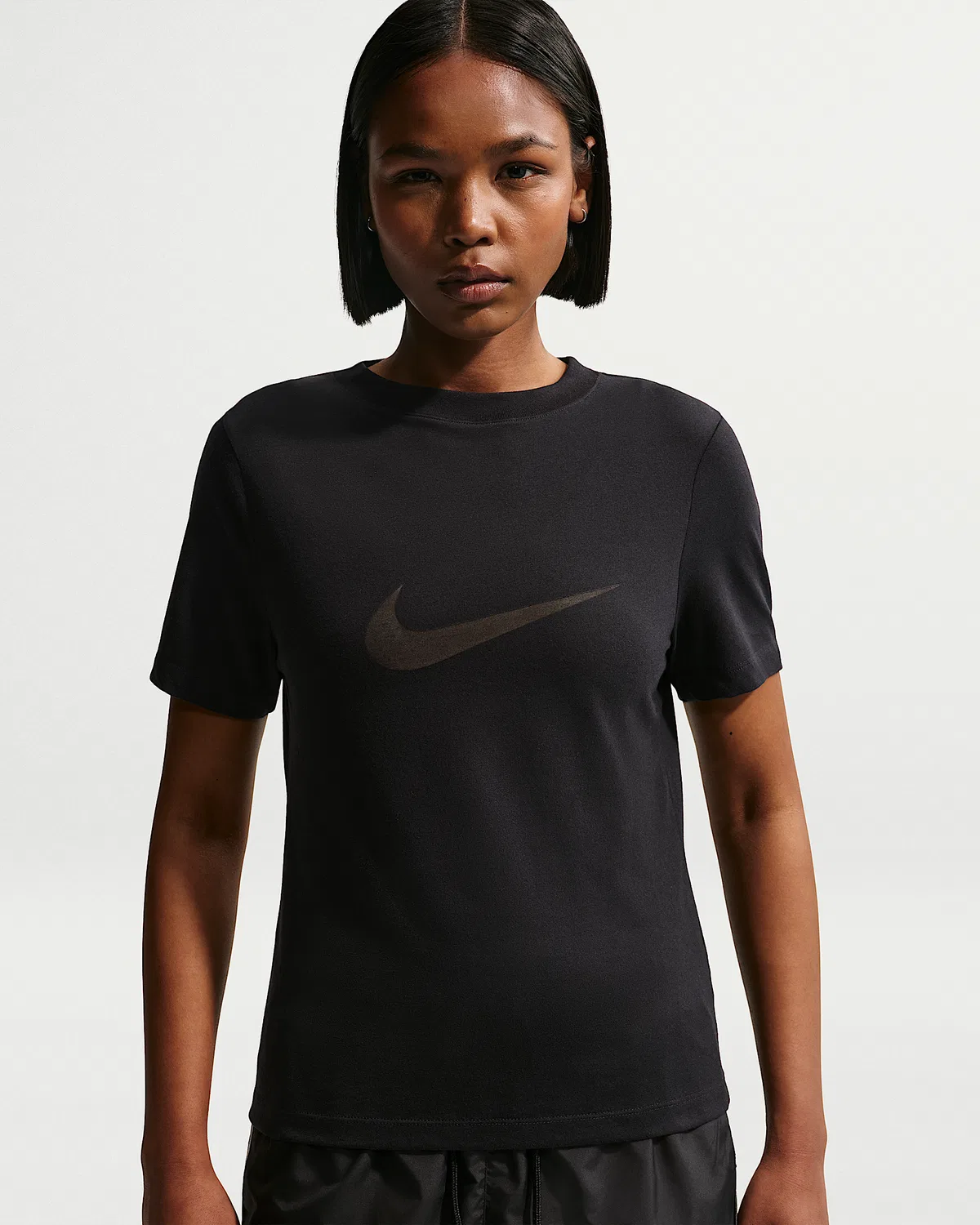 Женская облегающая футболка с коротким рукавом и выжженным логотипом Nike Sportswear, Black/Black
