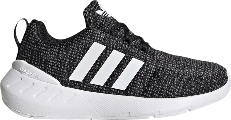 

Кроссовки Adidas Swift Run 22 Little Kid 'Black White', черный