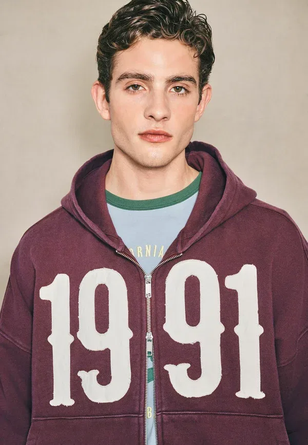 Худи на молнии с принтом Regular fit - edit graphic zip through hoodie Next, Berry Red, красный — фото 3