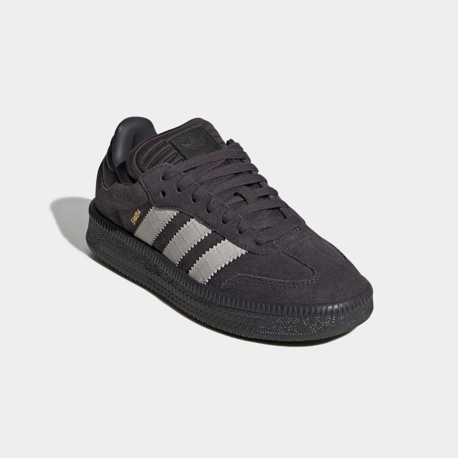 Детские кроссовки с премиум-амортизацией Samba XLG Adidas Originals, Utility Black/Chalk Pearl