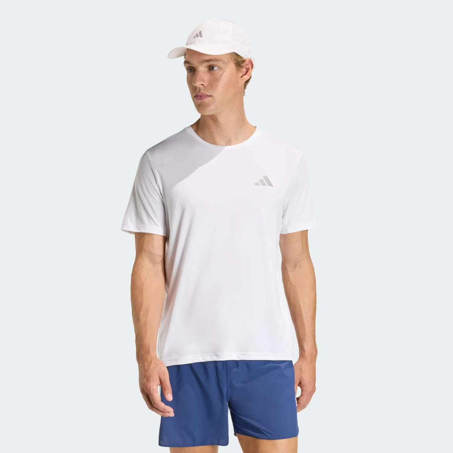 Спортивная футболка Adidas Performance Shirt Adi365 Essentials белого цвета — фото 2