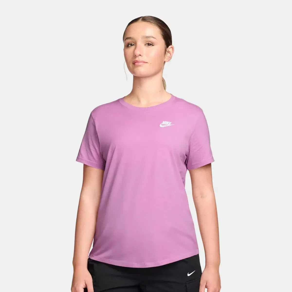 Женская футболка с принтом Sportswear Club Essentials Nike, Purple