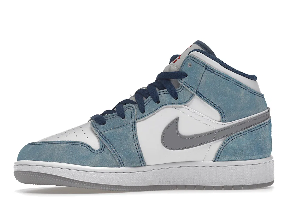 Детские кроссовки Lifestyle с состаренным дизайном Jordan 1 Mid SE, French Blue/White/Light Steel Gray/Fire Red — фото 3