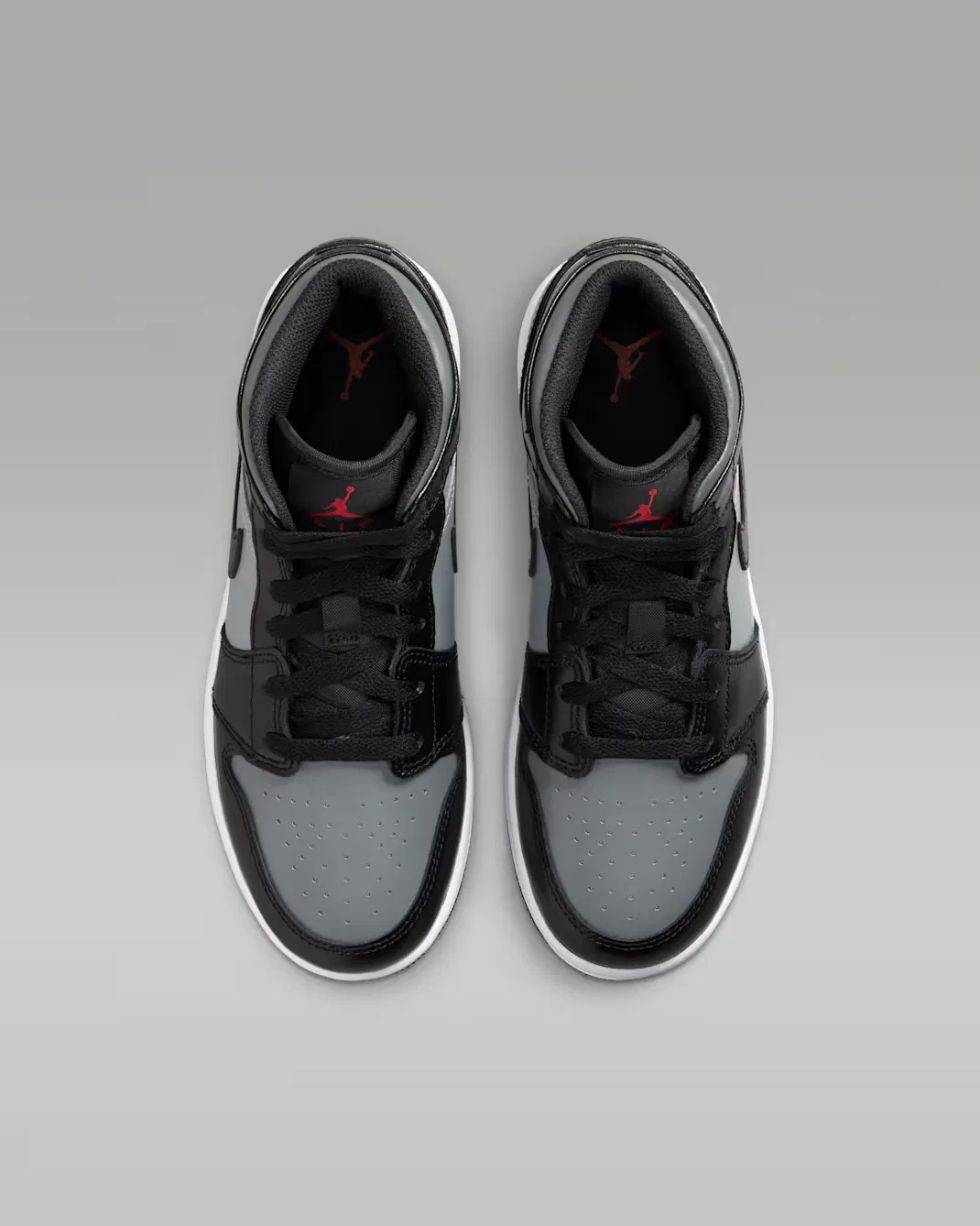 Кроссовки для детей постарше Jordan 1 Mid, Black/Particle Grey/White/Gym Red — фото 4