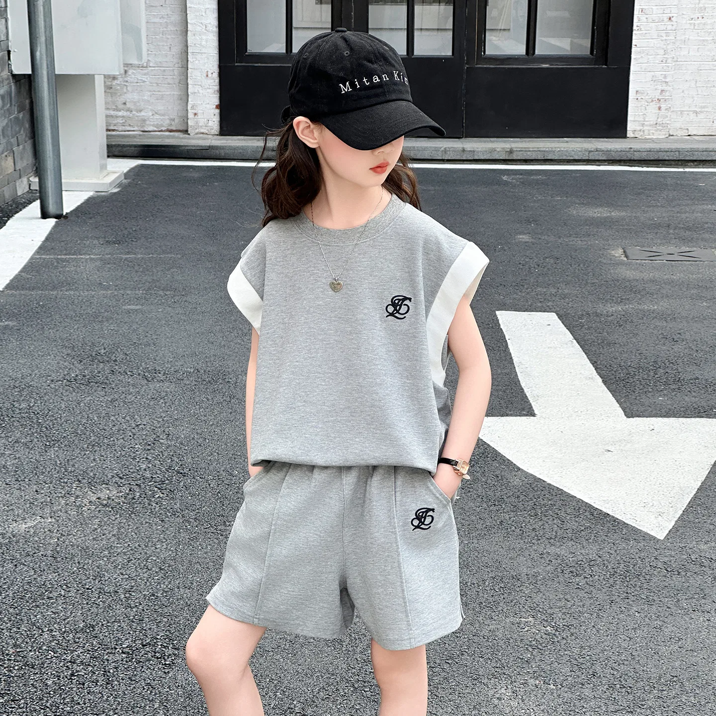 Детский комплект спортивной одежды Casual Sportswear Lanza, Gray — фото 3