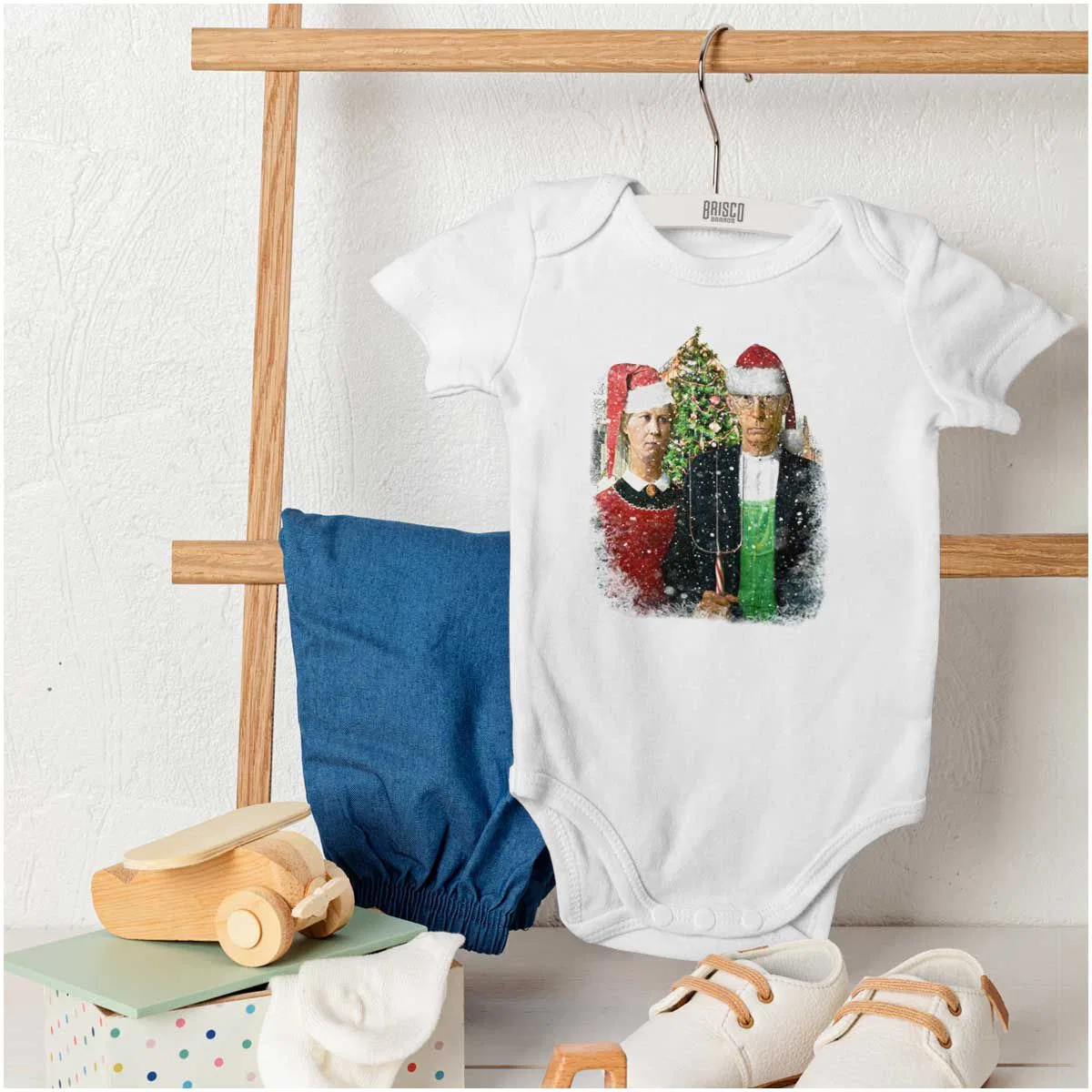 Детское боди с коротким рукавом Christmas Gothic Art Xmas Couple Brisco Brands, White — фото 4