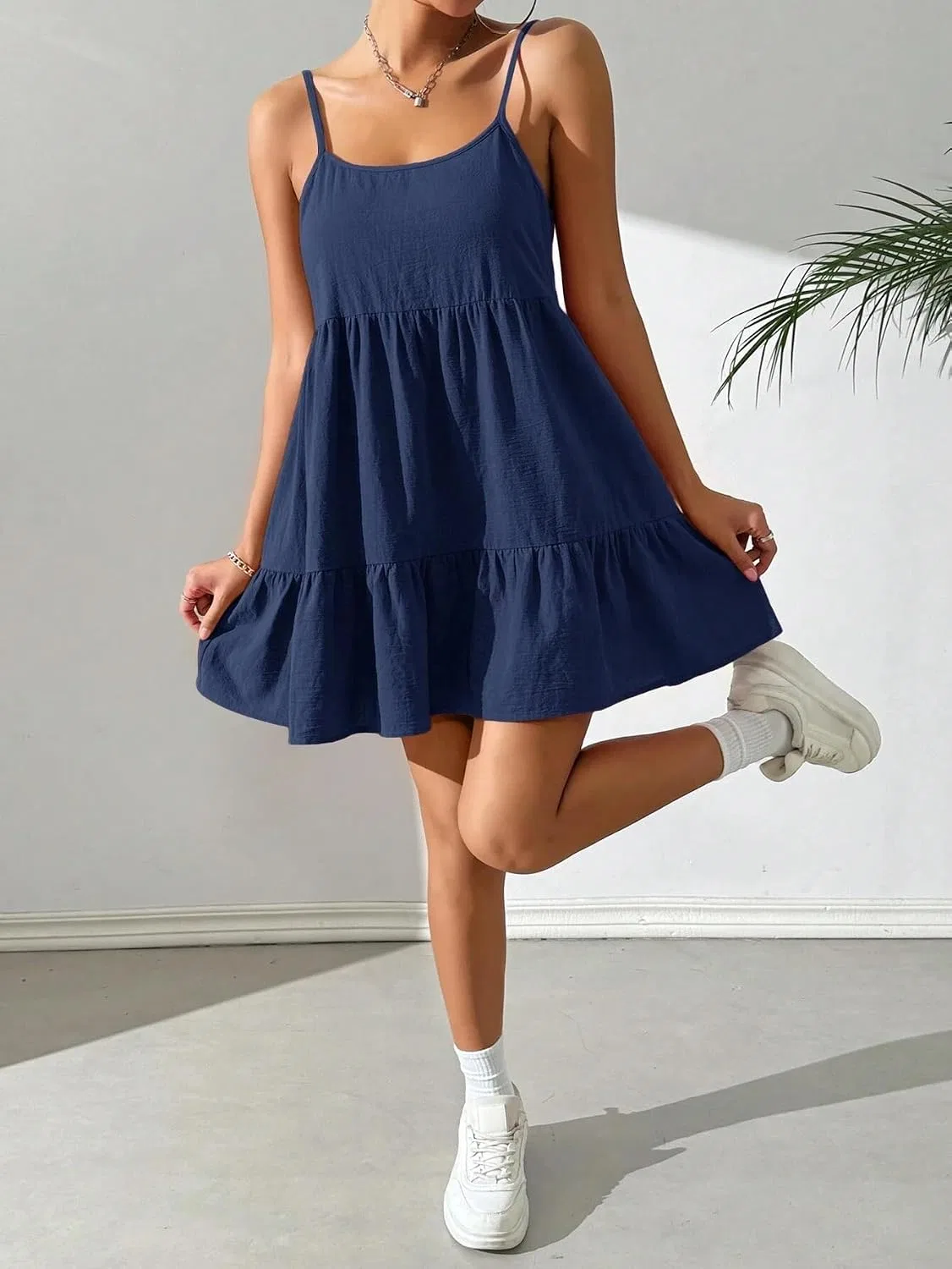 Женское мини-платье на бретельках с воланами, Navy Blue — фото 4