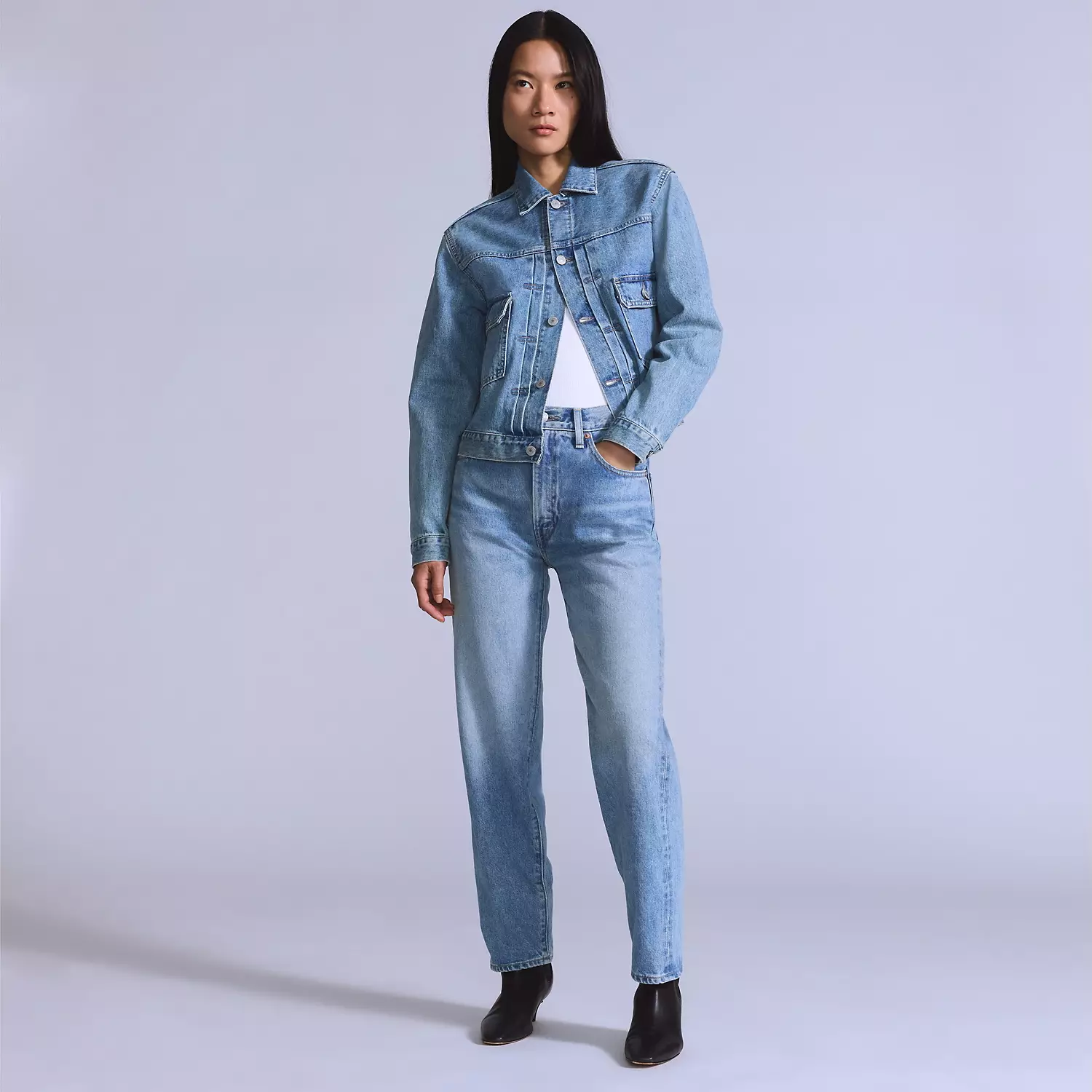 

Колонка Женские джинсы Levi's