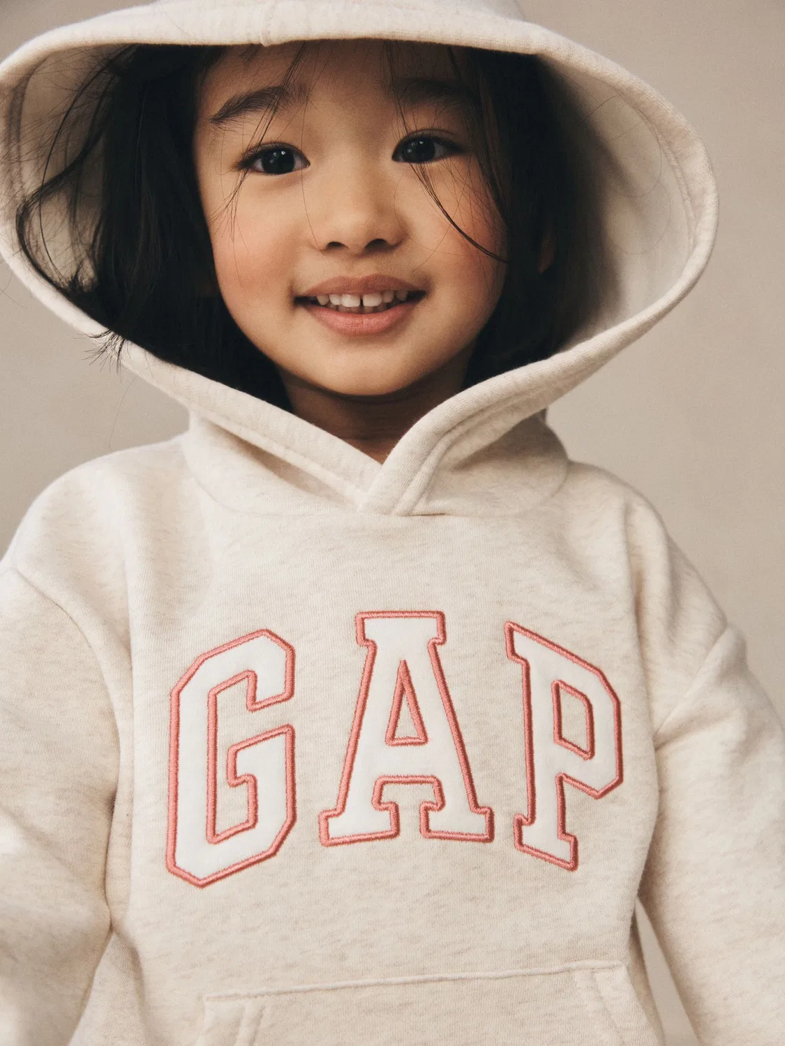 Худи, свободная посадка, Relaxed Logo Hoodie Gap, кремовый