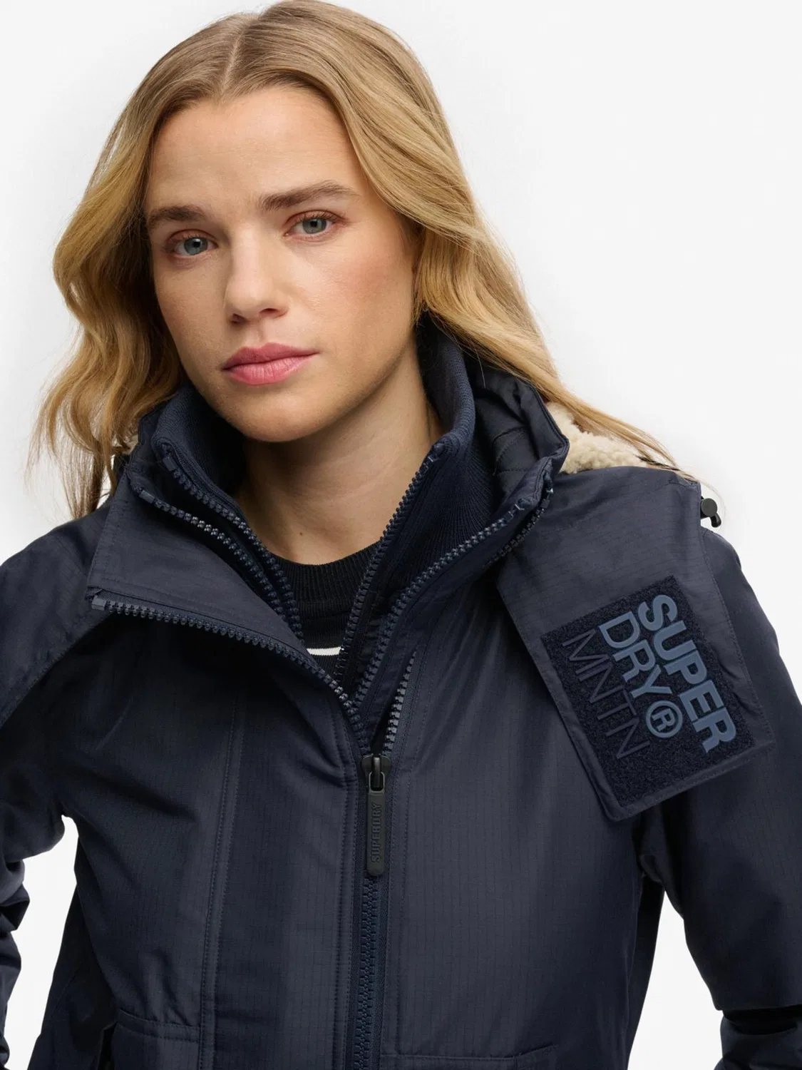 Куртка Arctic Windcheater Superdry, синяя — фото 3