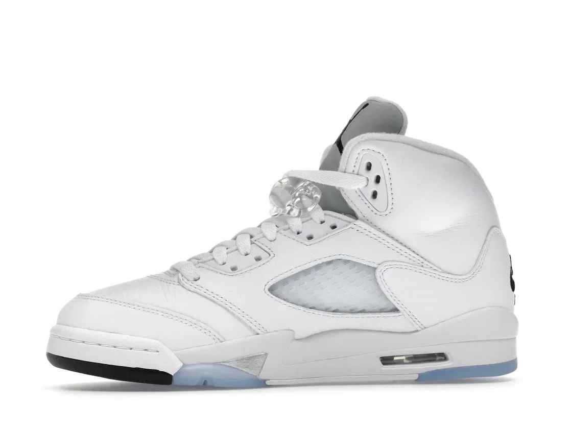 Детские кроссовки Lifestyle White Metallic Jordan 5 Retro Jordan, White/Metallic Silver/Black — фото 3
