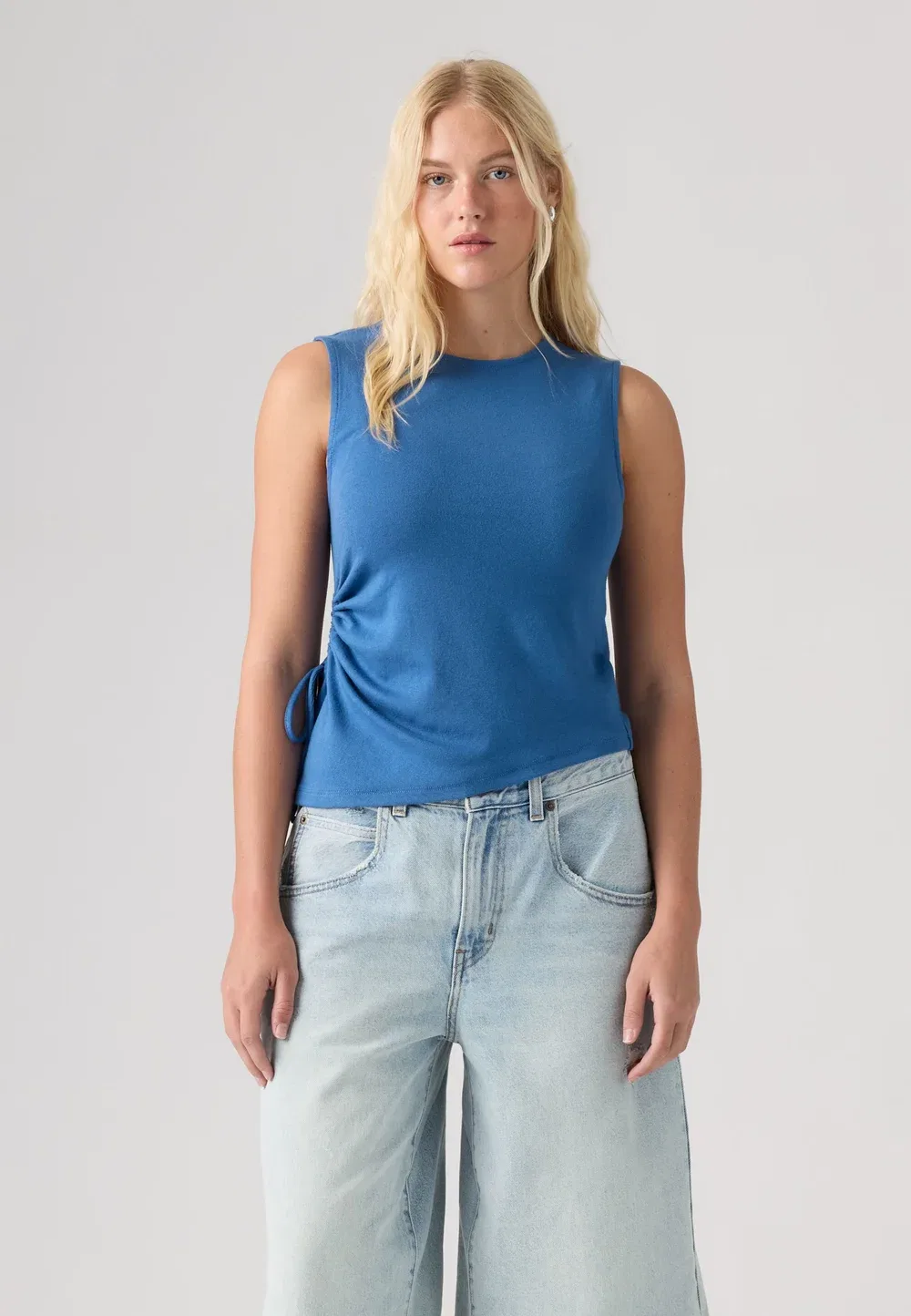 Асимметричная Алила - верх Levi'S, Delft