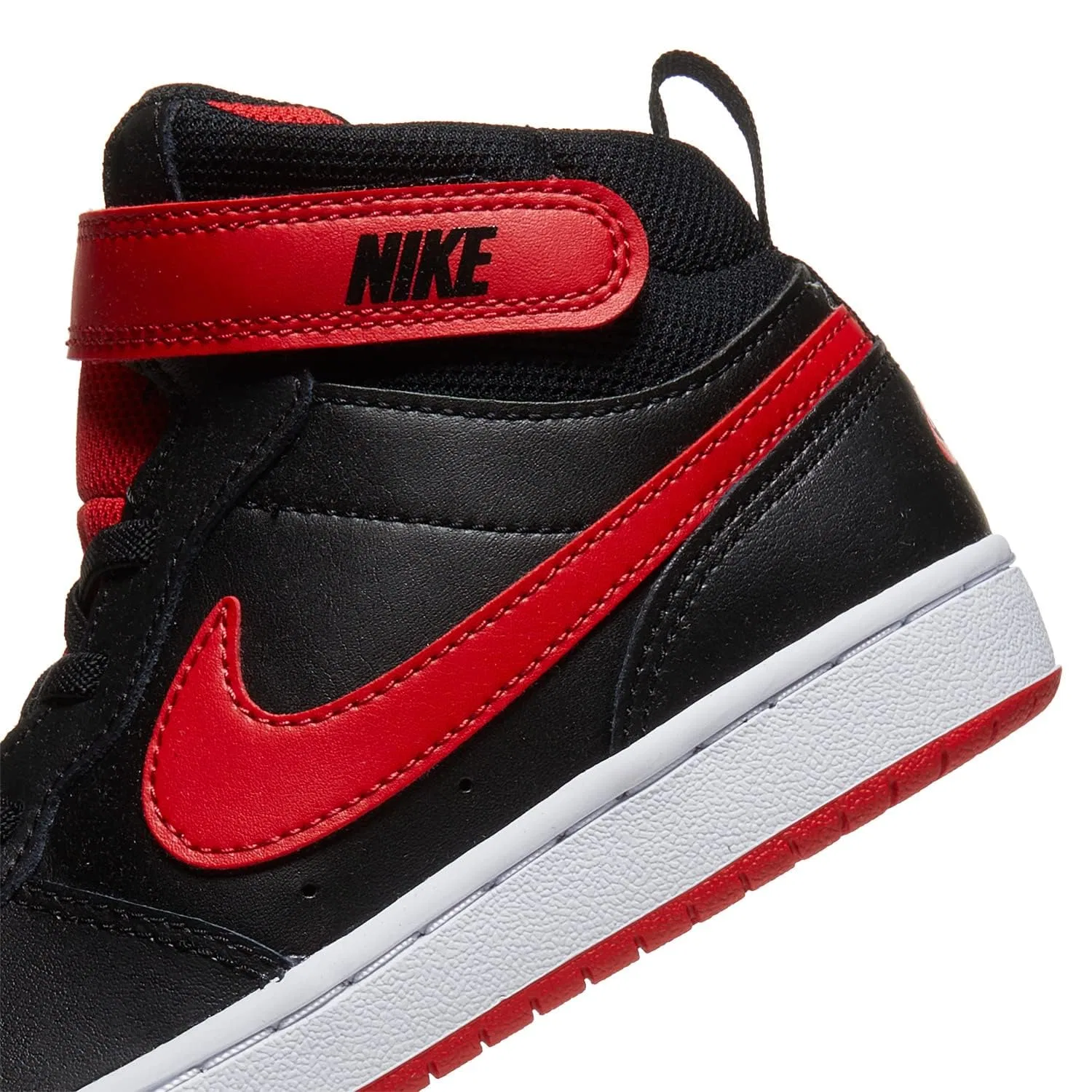 Детские баскетбольные кроссовки для мальчиков с кожаным верхом Court Borough Mid 2 NIKE, Black Univ Red White — фото 3