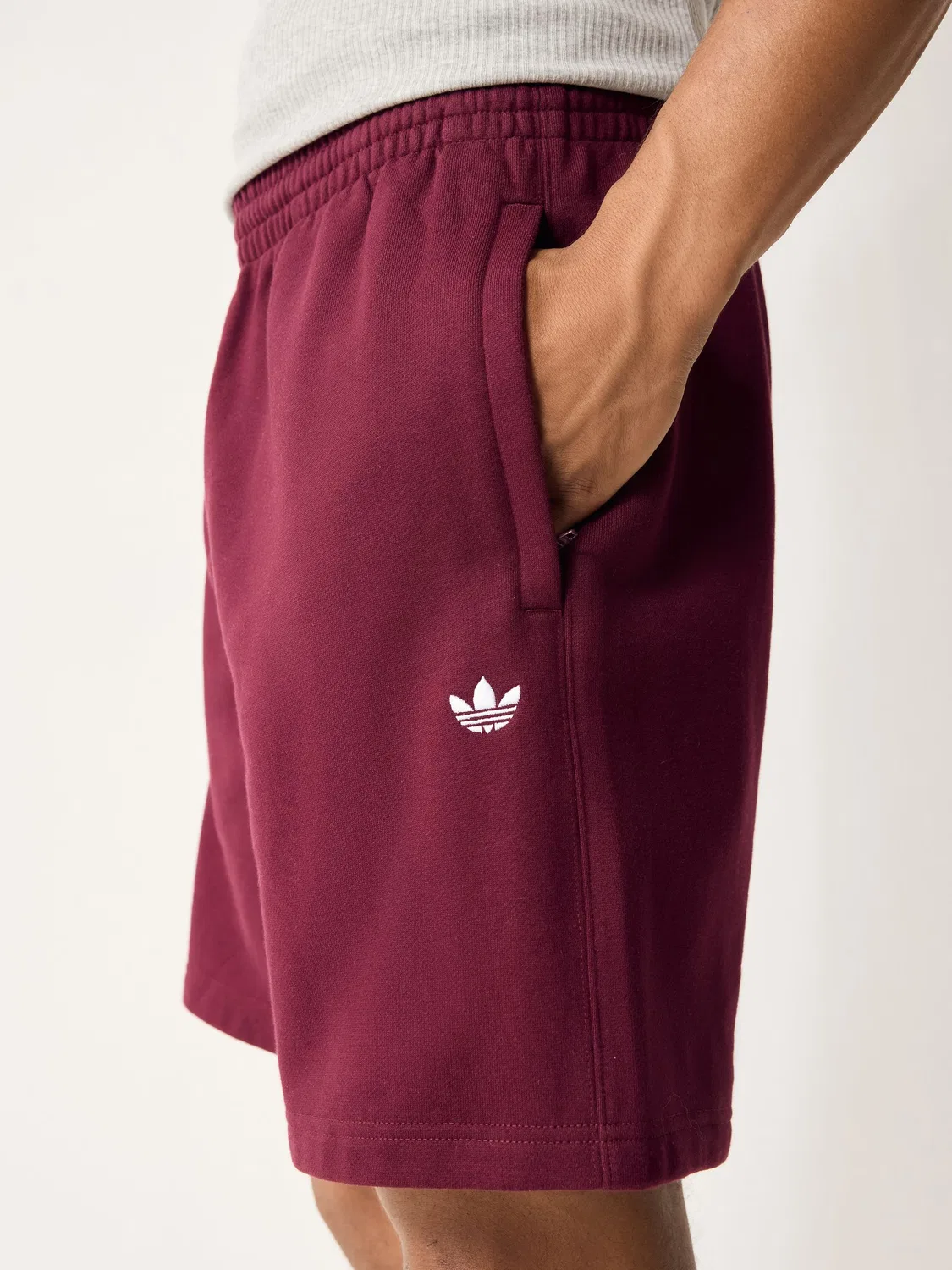 Шорты из флиса, adidas Originals, бордовый — фото 4