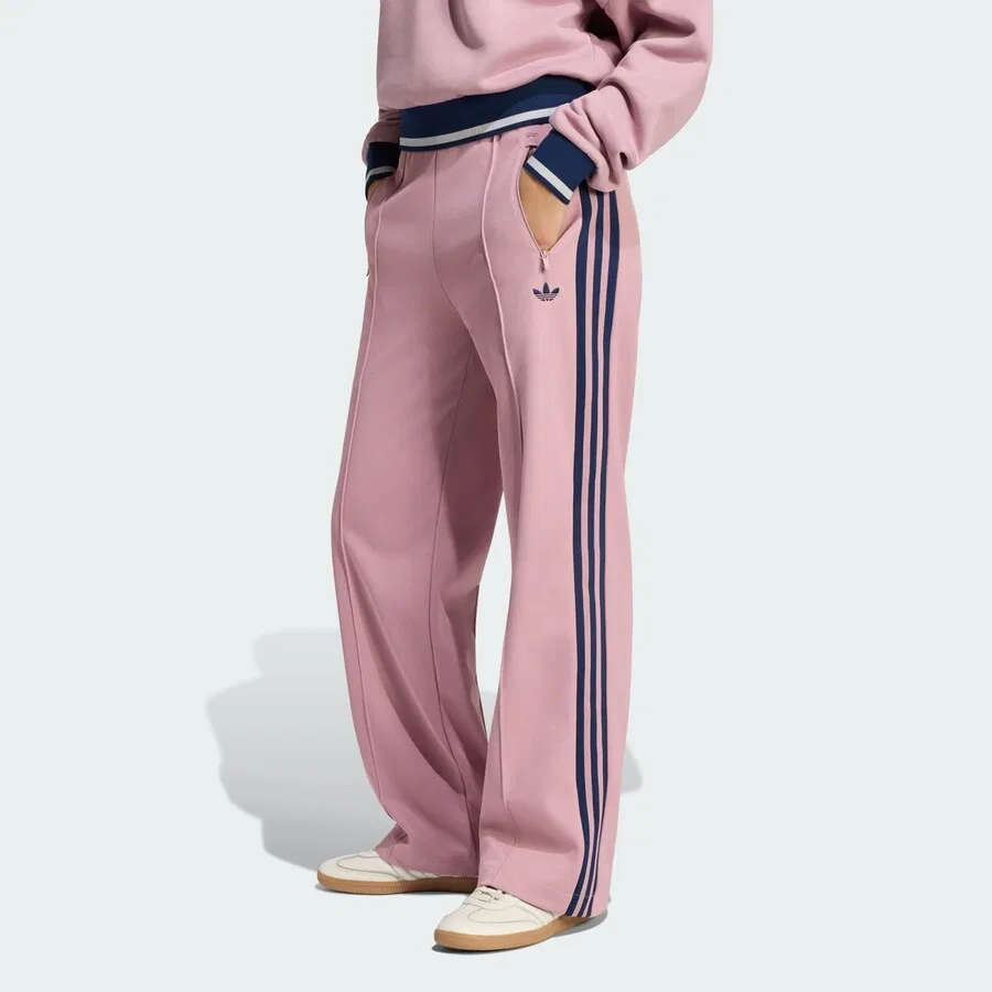 Брюки ADIDAS ORIGINALS свободного кроя 'Classic' сиреневого цвета — фото 2