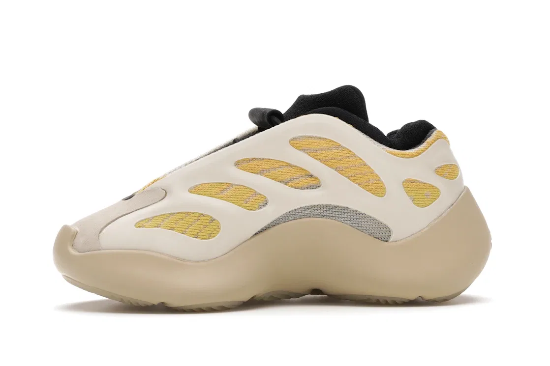 Детские кроссовки с сетчатым верхом Adidas Yeezy 700 V3, Safflower — фото 3