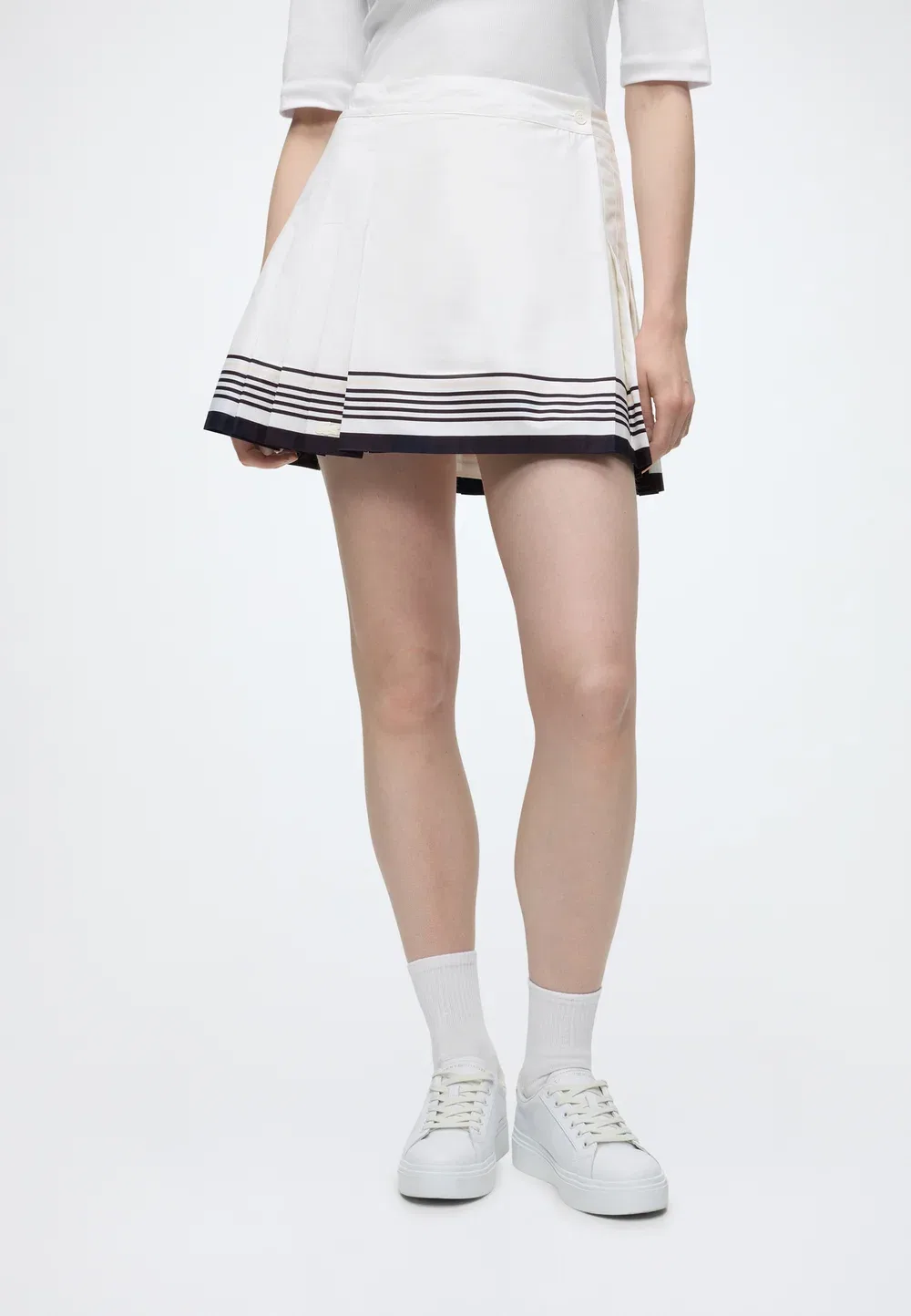 Юбка плиссированная Lacoste Farine/Marine Sombre/Mansia, хлопок, однотонная