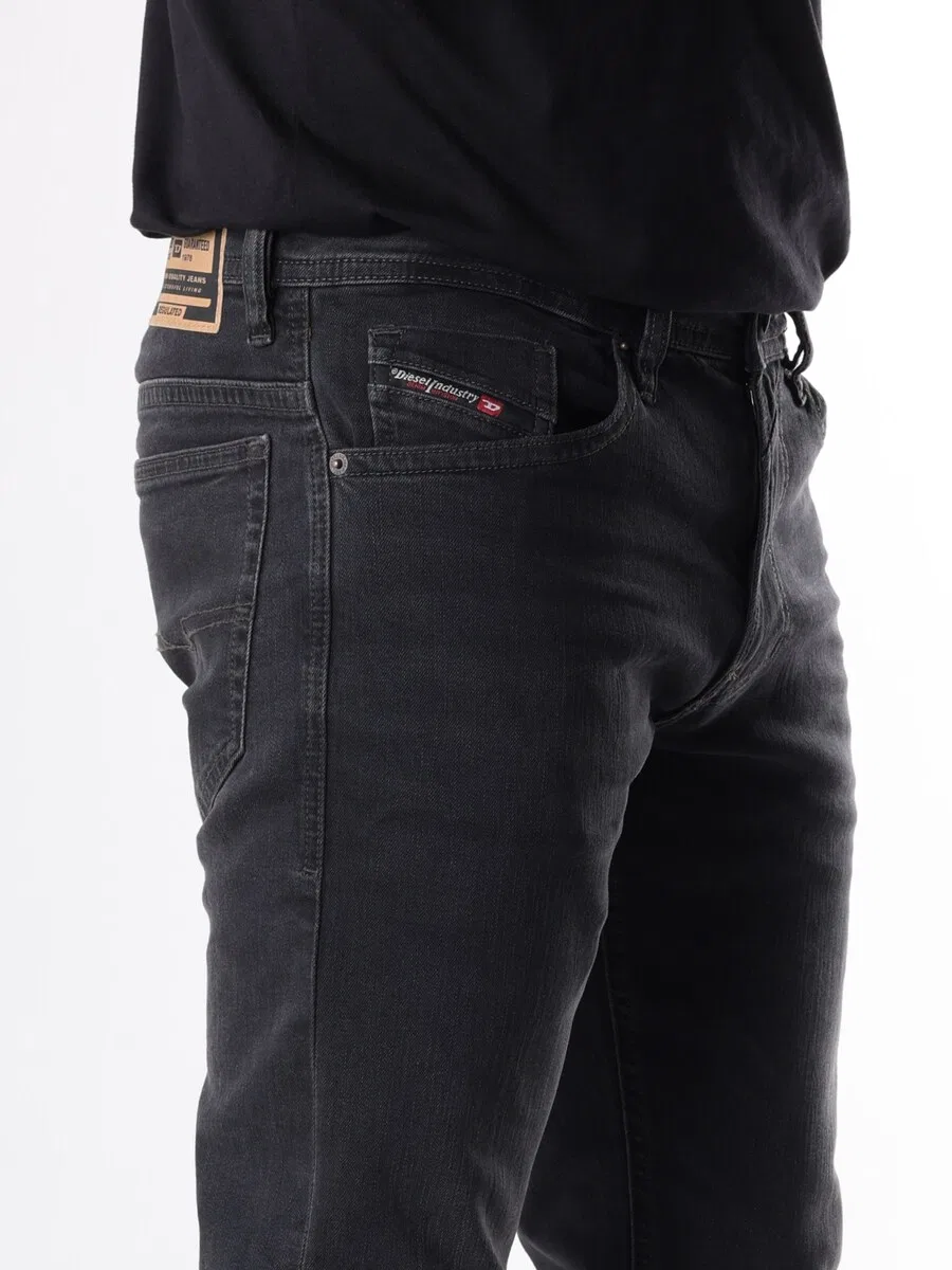 Джинсы DIESEL Slim fit 'Thommer-R' цвета антрацит — фото 4
