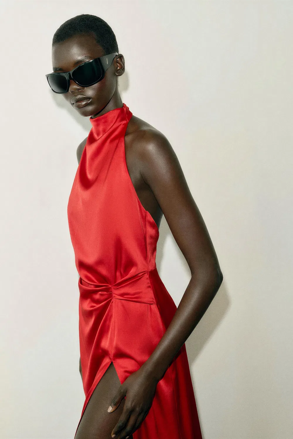Атласное платье миди с завязками на шее ZARA, Red — фото 3