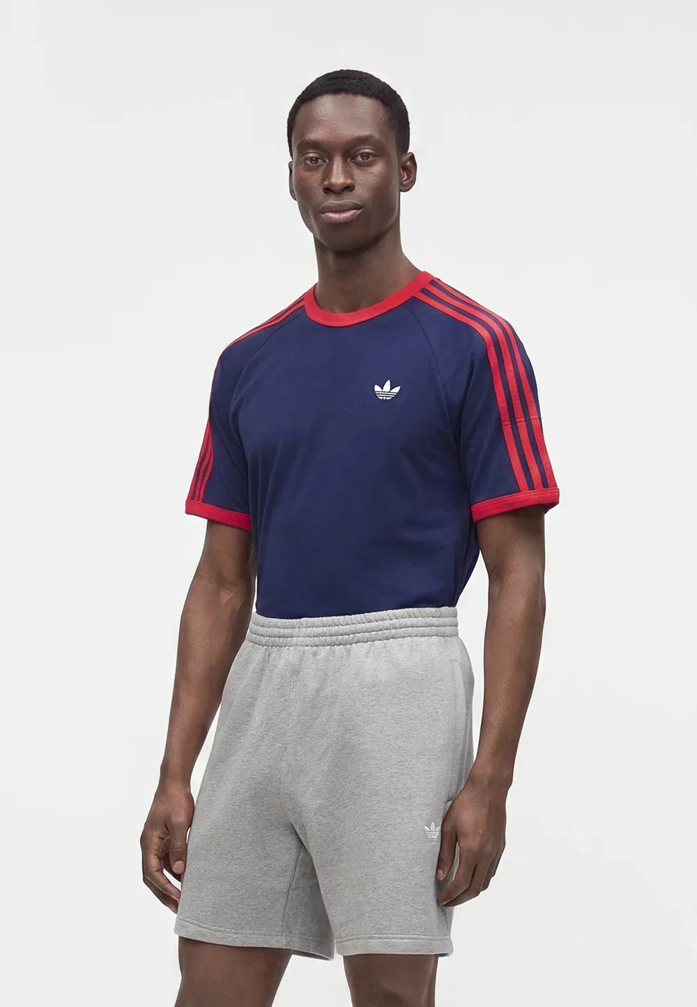 Основные вещи от Trefoil - шорты Adidas Originals, Medium Grey Heather