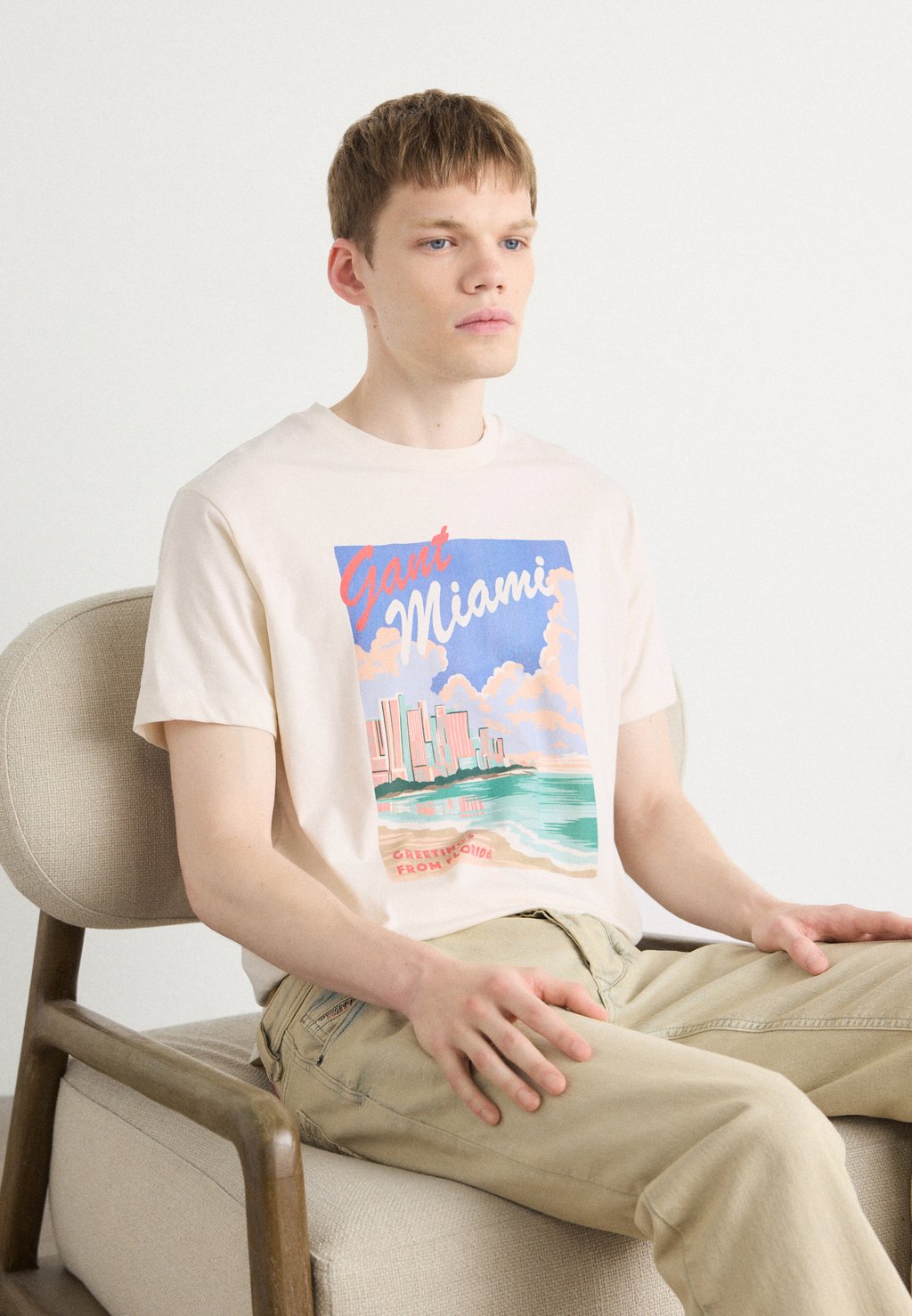 

Футболка с принтом GRAPHIC GANT, бежевый